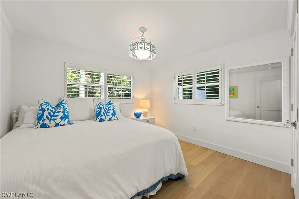 1949 Alamanda Drive Naples FL 34102
