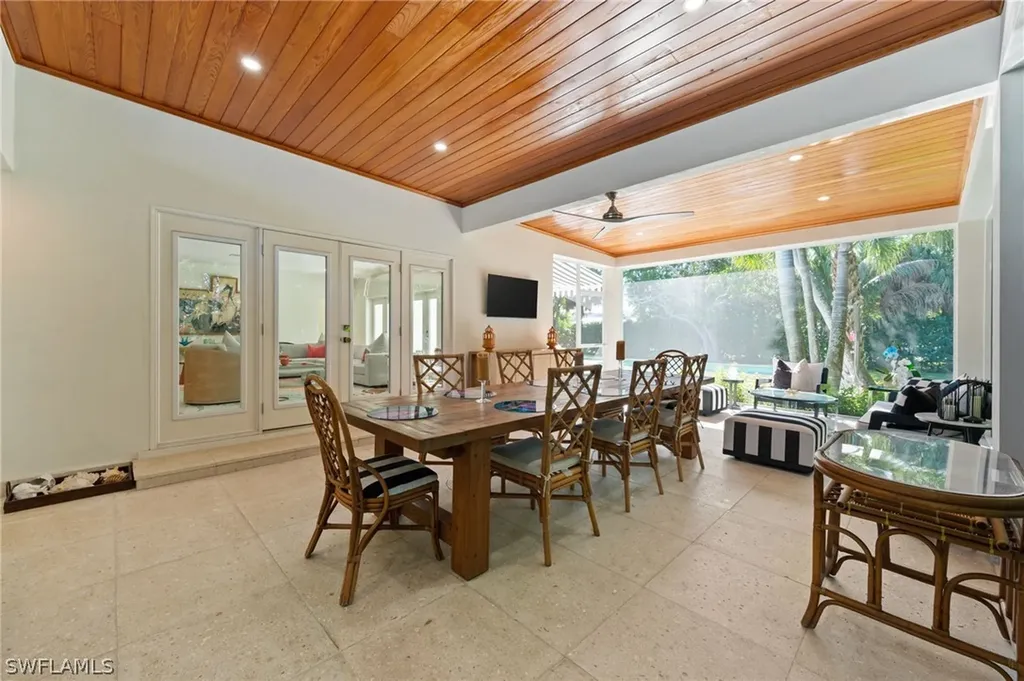 1949 Alamanda Drive Naples FL 34102