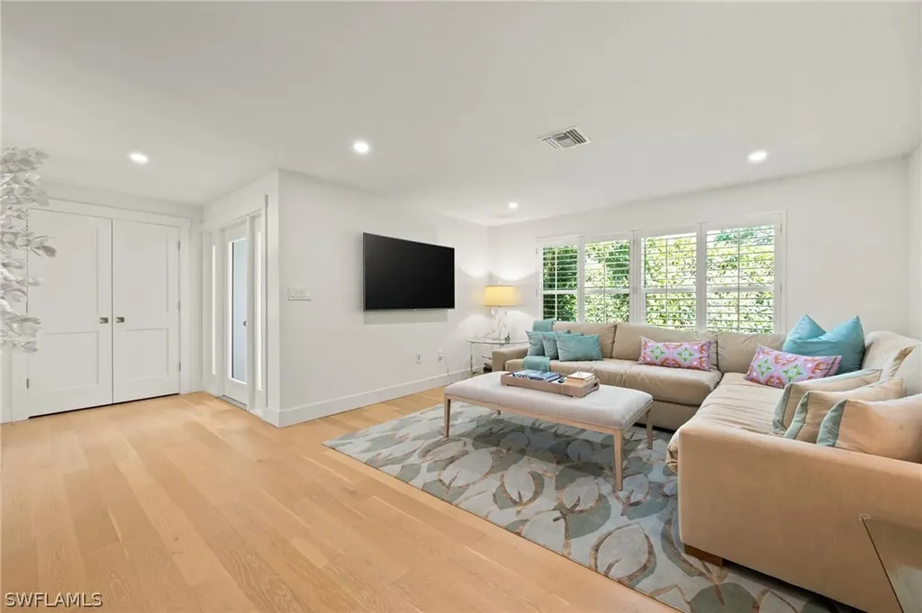 1949 Alamanda Drive Naples FL 34102