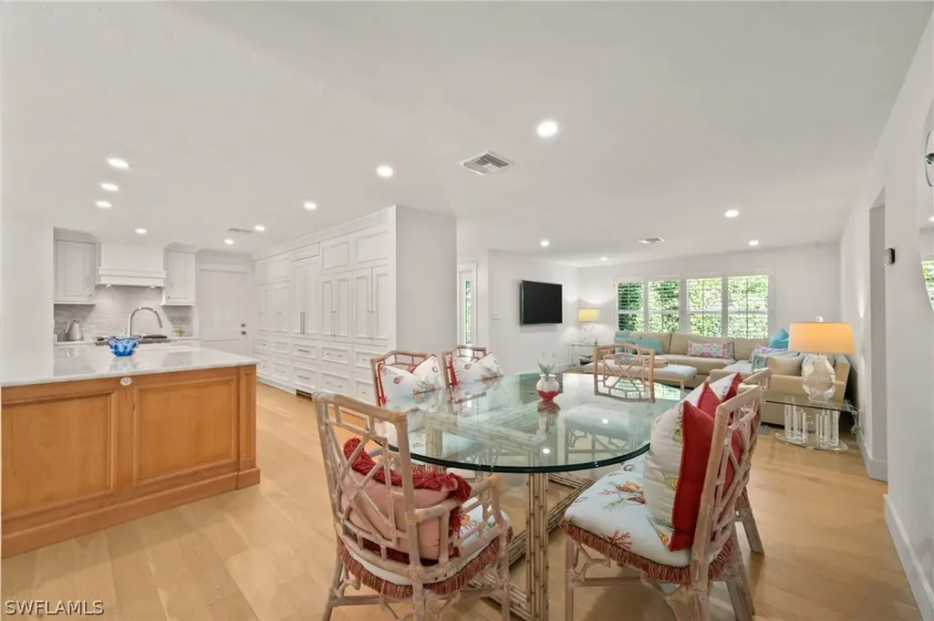 1949 Alamanda Drive Naples FL 34102