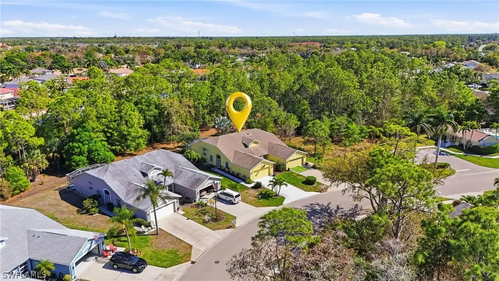 5320 Whitten Drive Naples FL 34104