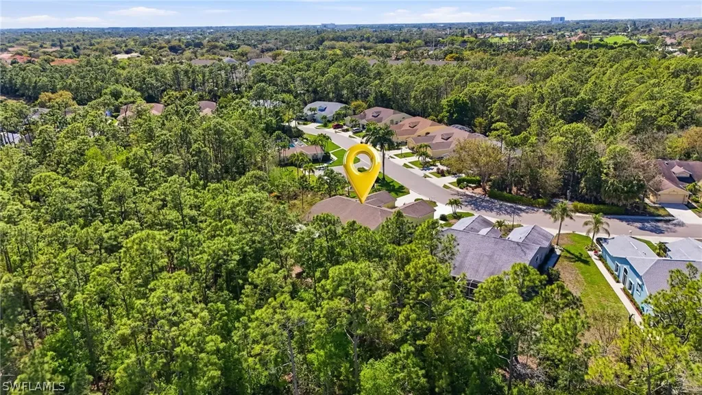 5320 Whitten Drive Naples FL 34104