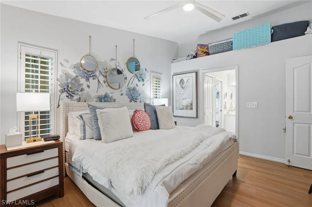 5320 Whitten Drive Naples FL 34104
