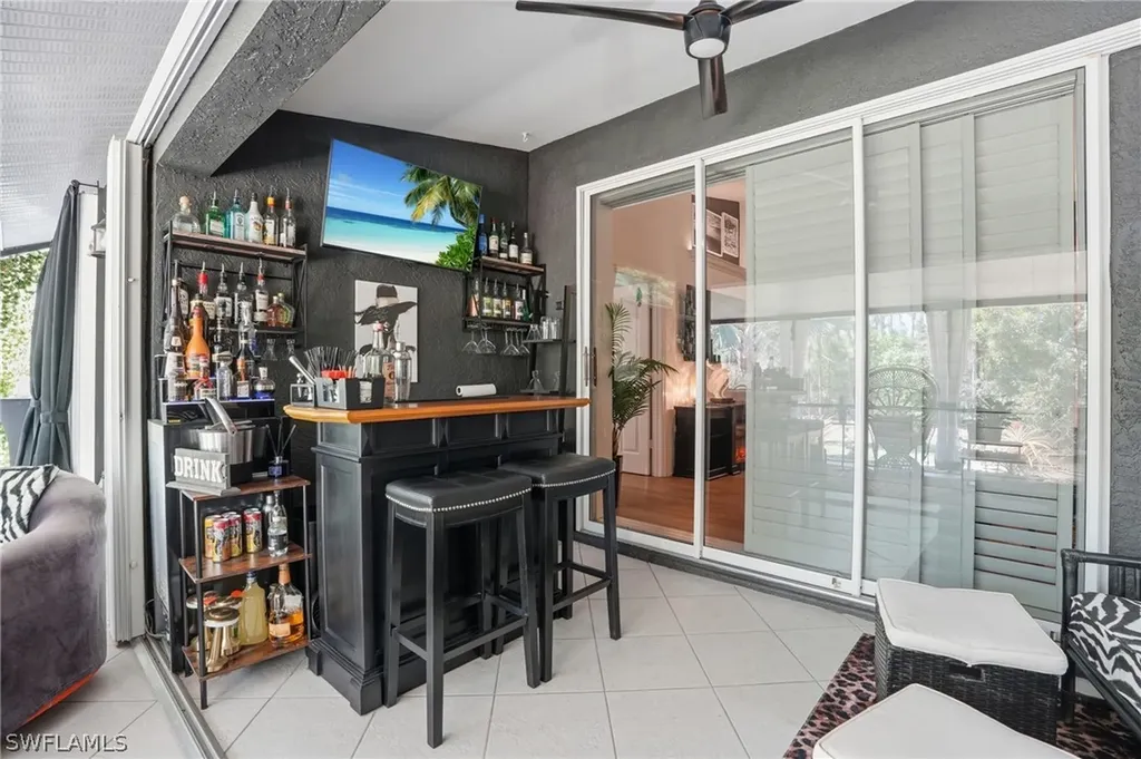 5320 Whitten Drive Naples FL 34104