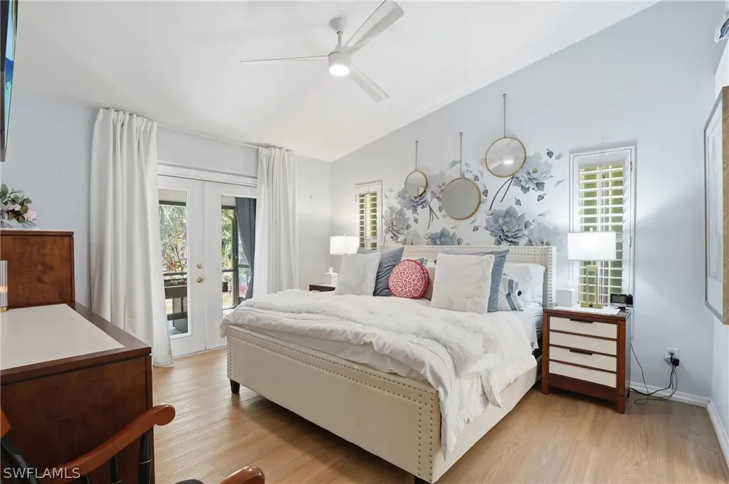 5320 Whitten Drive Naples FL 34104