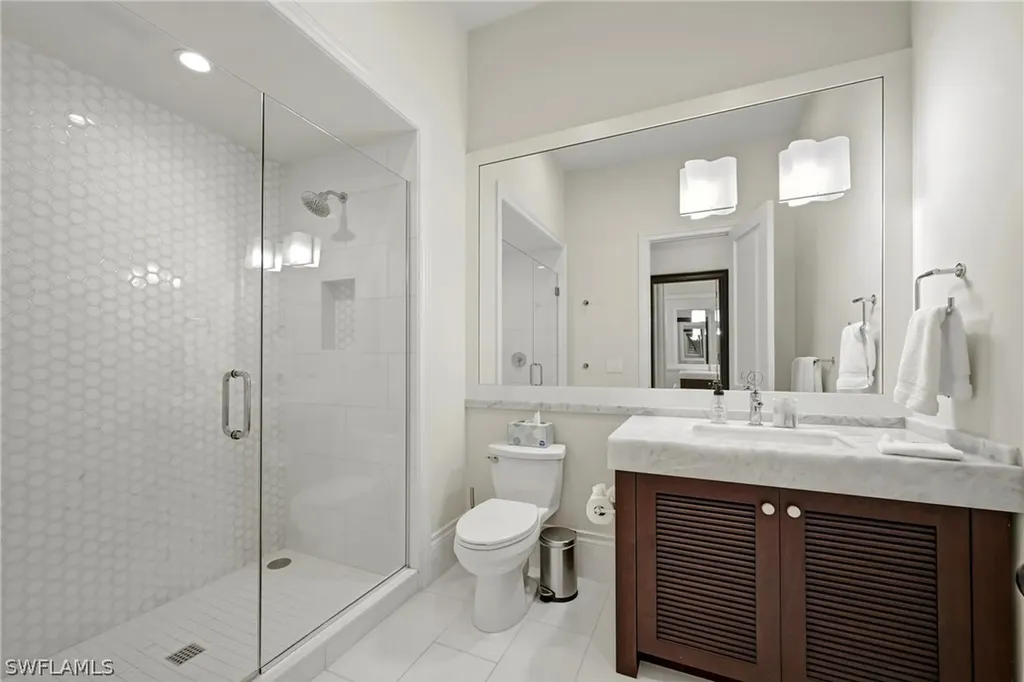 215 3rd Avenue N Naples FL 34102