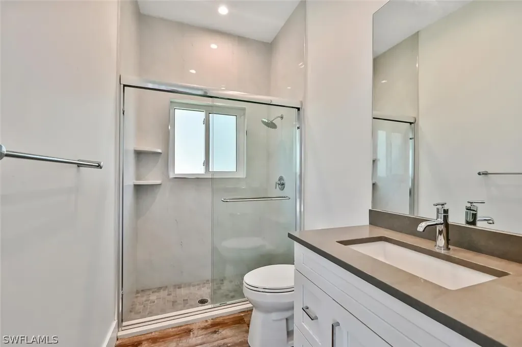 4231 Crayton Road Naples FL 34103