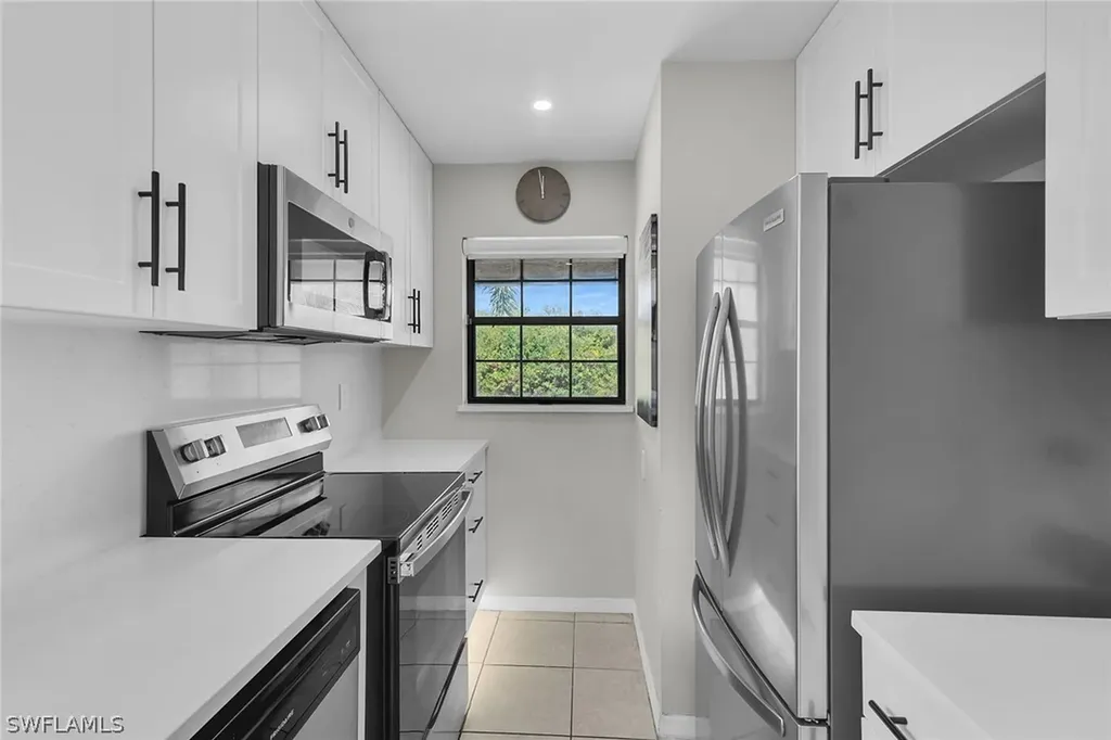 5245 Treetops Drive Naples FL 34113