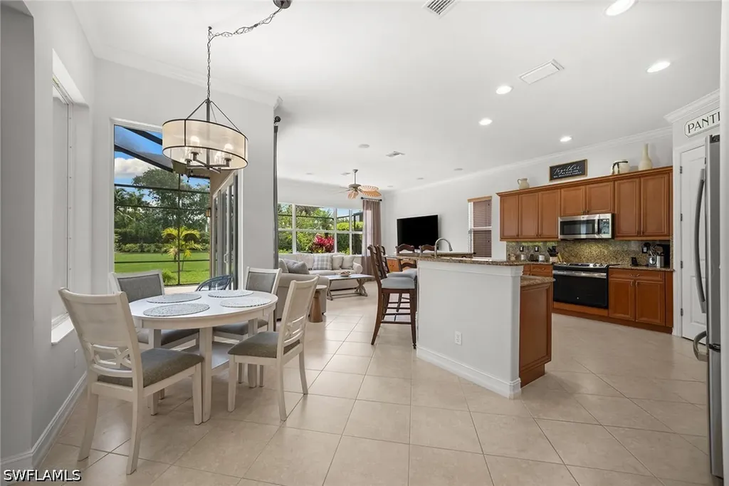 7692 Cottesmore Drive Naples FL 34113