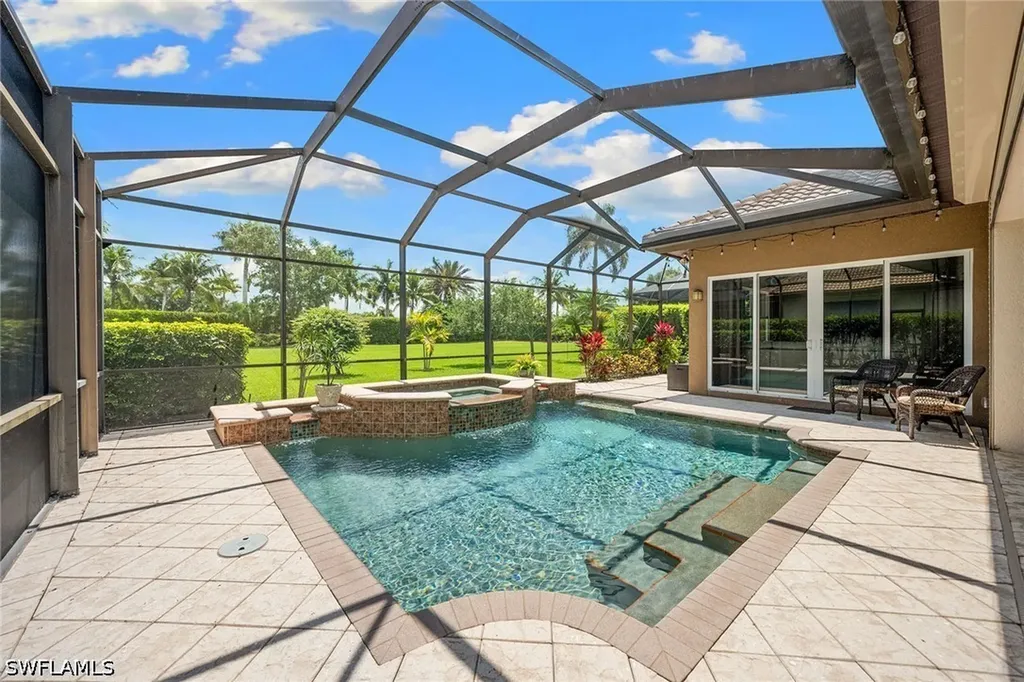 7692 Cottesmore Drive Naples FL 34113