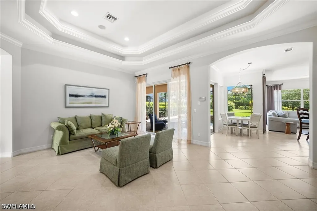 7692 Cottesmore Drive Naples FL 34113