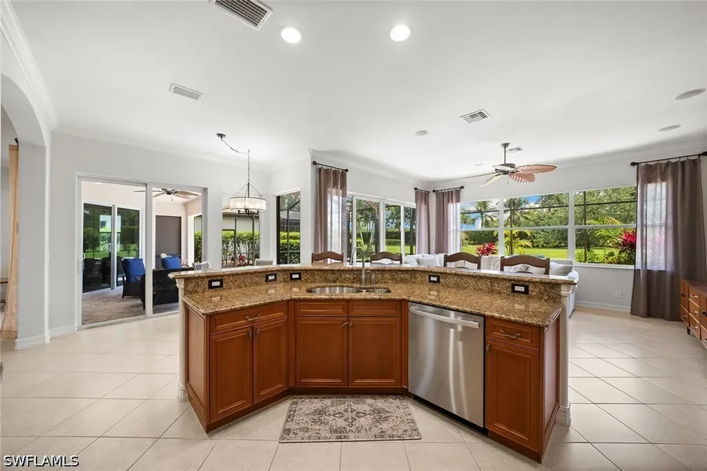 7692 Cottesmore Drive Naples FL 34113