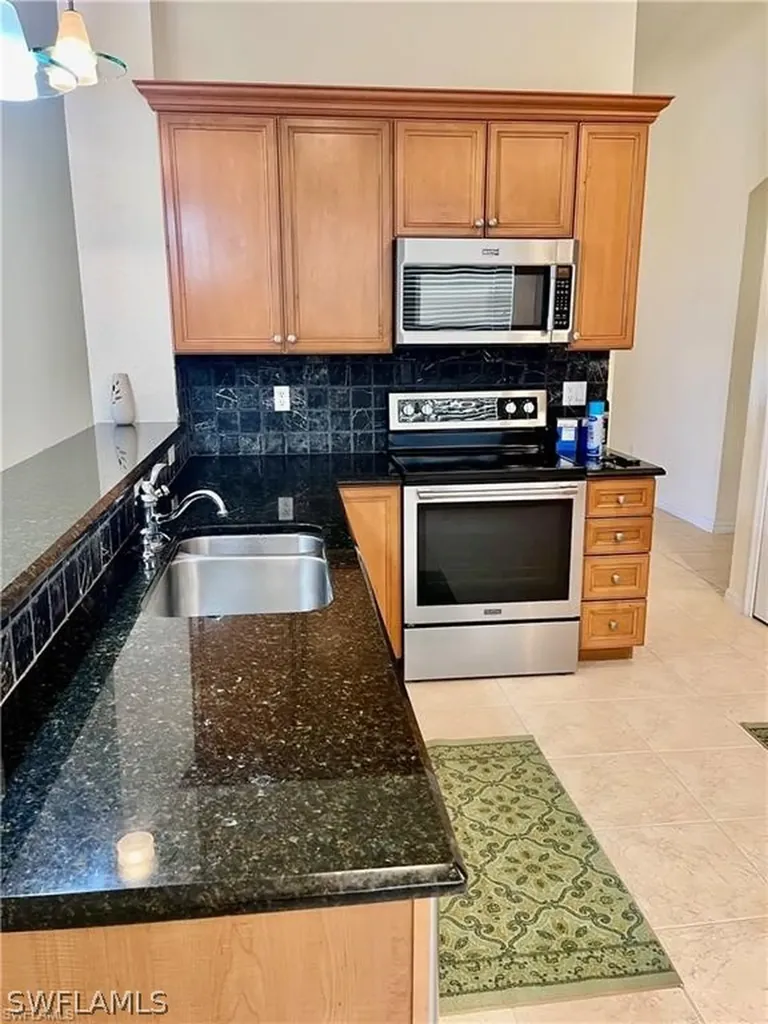 2132 Par Drive Naples FL 34120