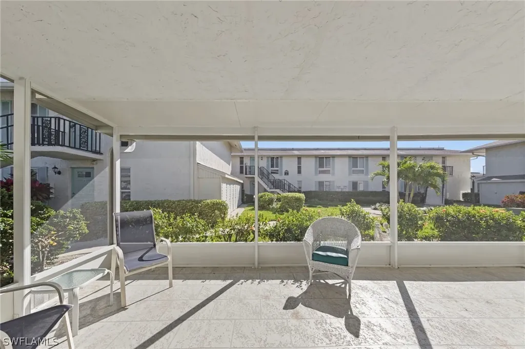219 Palm Drive Naples FL 34112