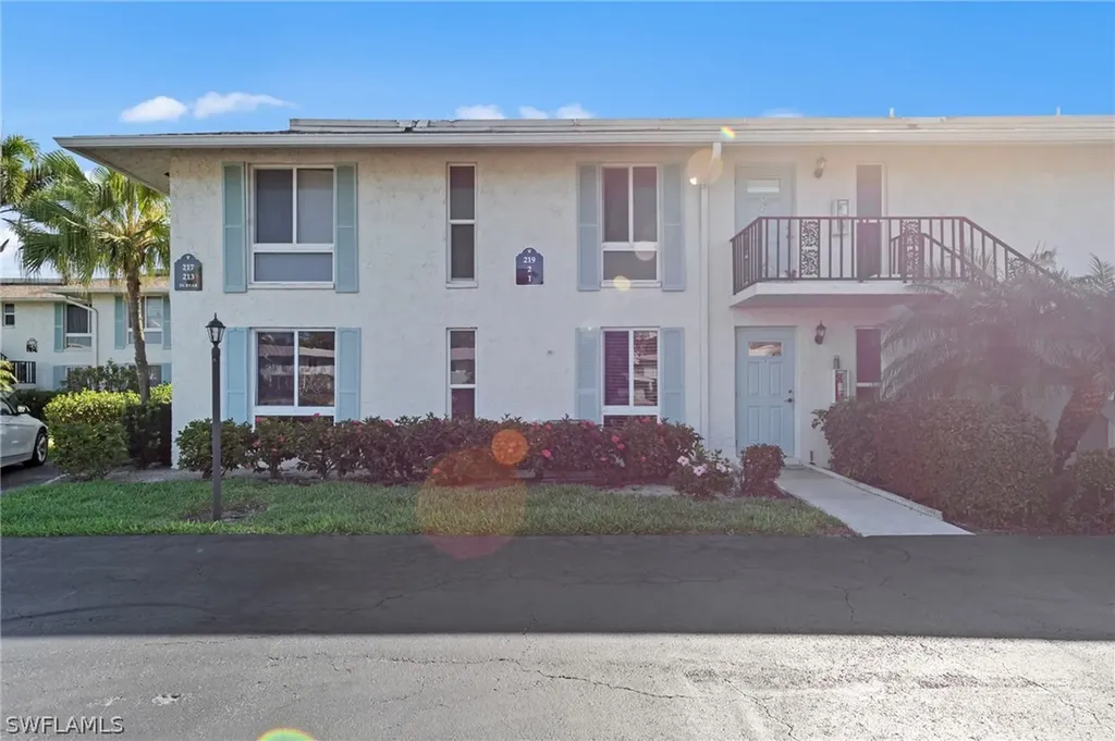 219 Palm Drive Naples FL 34112