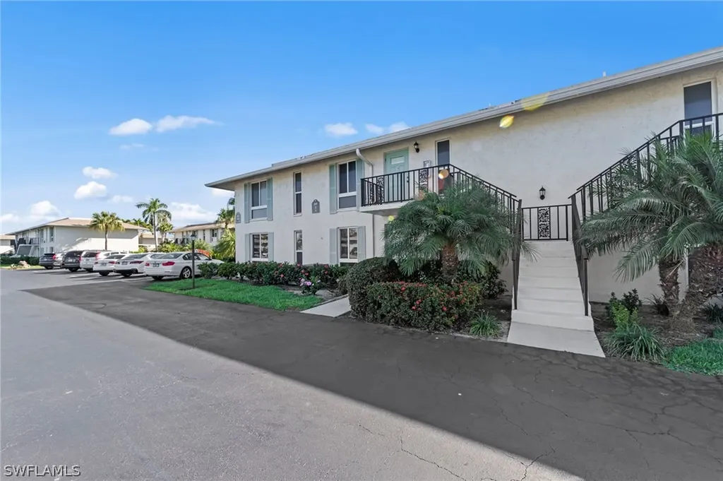 219 Palm Drive Naples FL 34112
