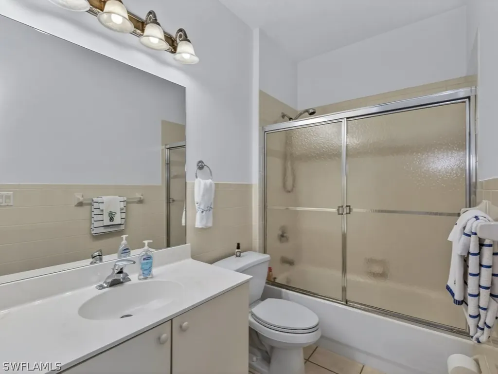 5210 Birmingham Drive Naples FL 34110