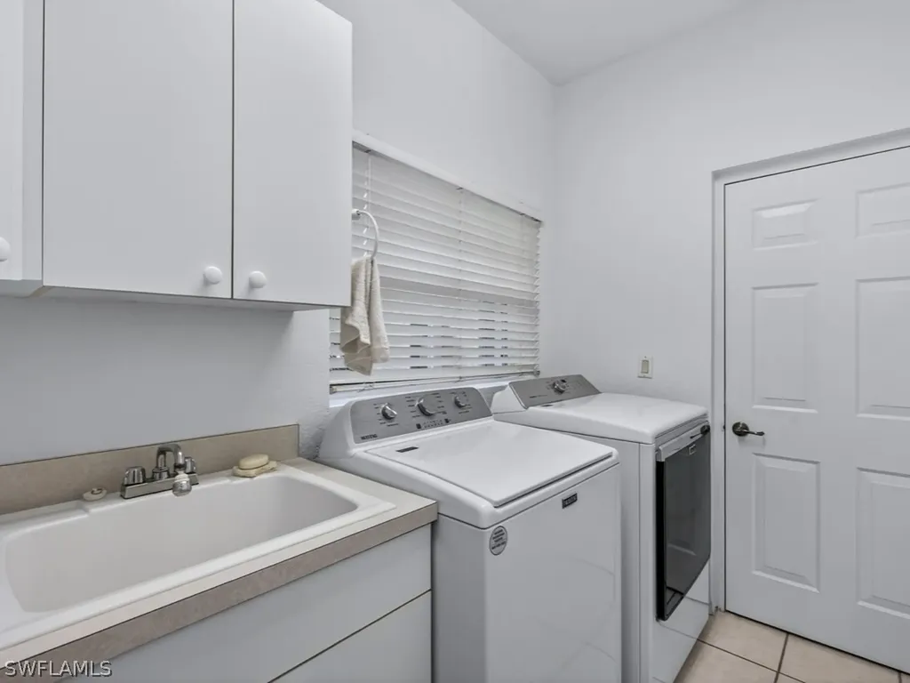 5210 Birmingham Drive Naples FL 34110