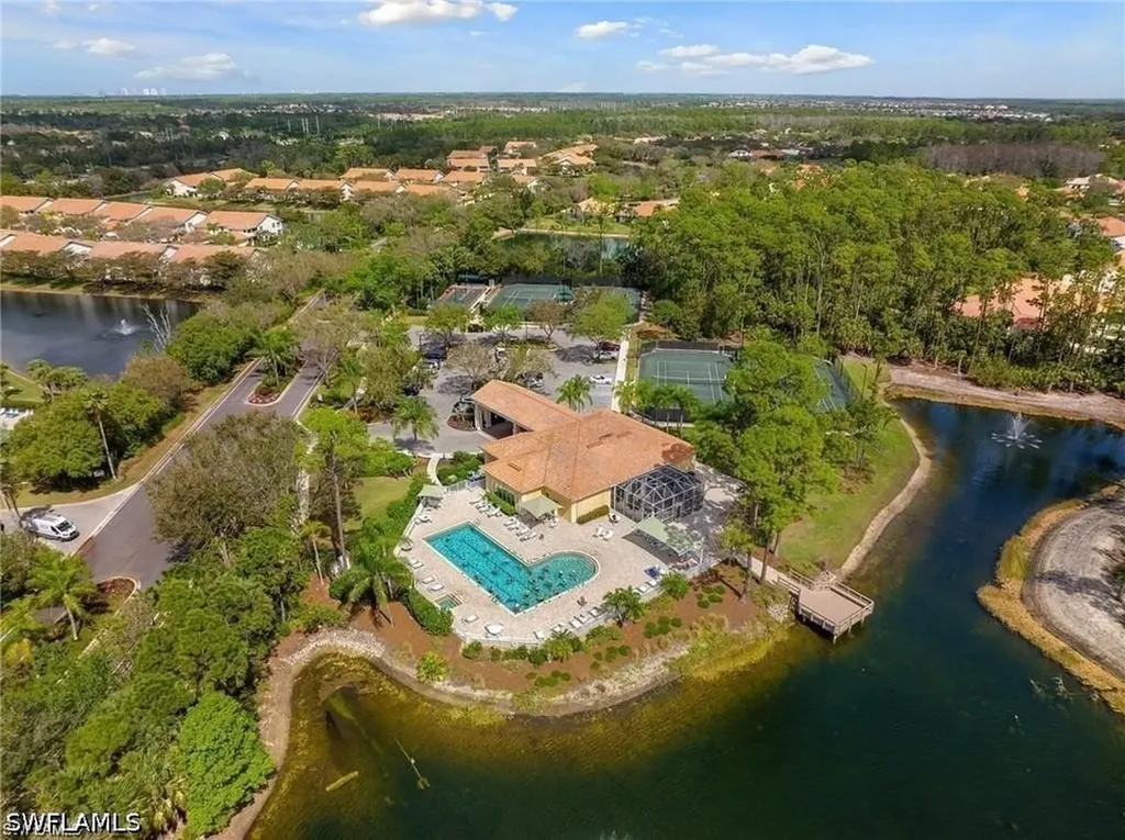 5210 Birmingham Drive Naples FL 34110