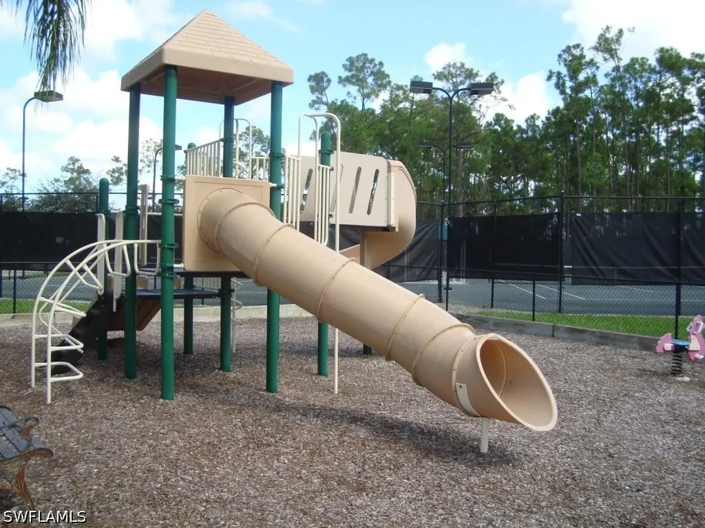 5210 Birmingham Drive Naples FL 34110