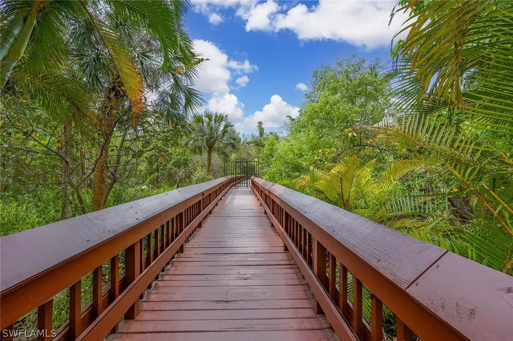 5550 Heron Point Drive Naples FL 34108