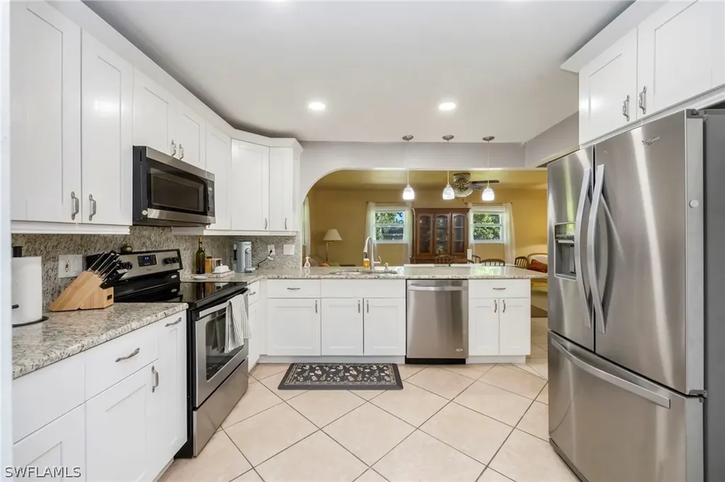 Fort Myers FL, 13314 Fourth Street