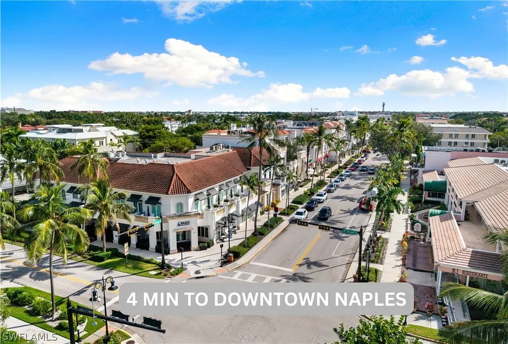 850 10th Street N Naples FL 34102