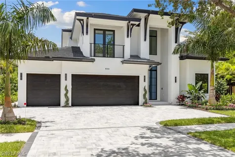 850 10TH Street N Naples FL 34102
