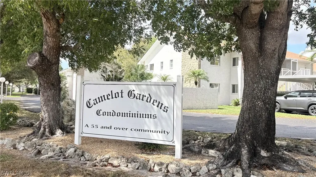 59 Camelot Gardens Boulevard Lehigh Acres FL 33936