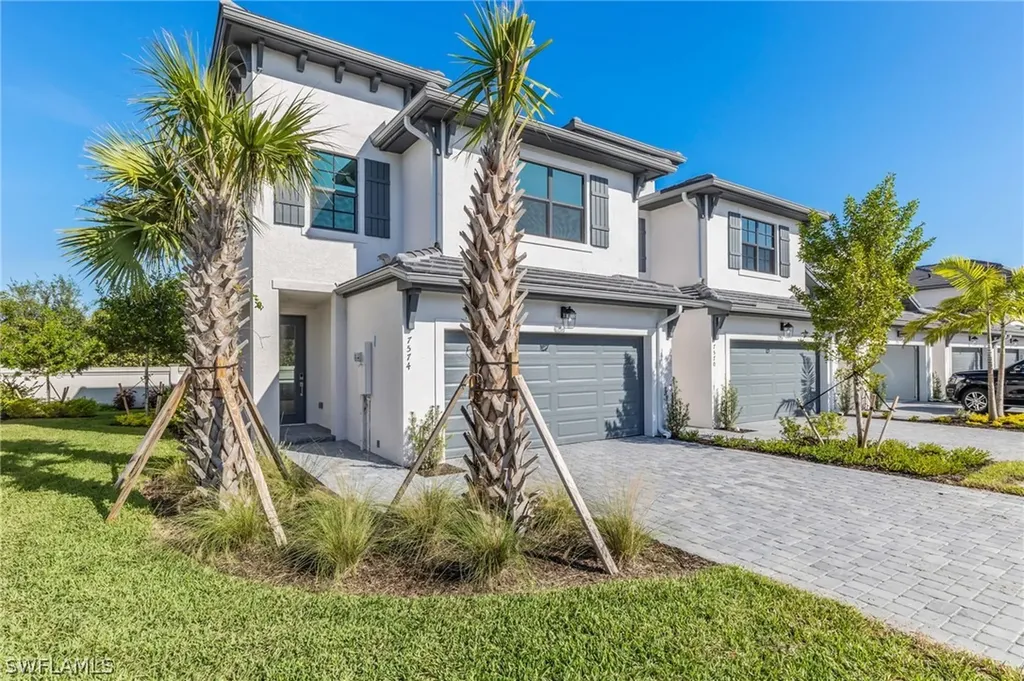 7574 Rockefeller Drive Naples FL 34119