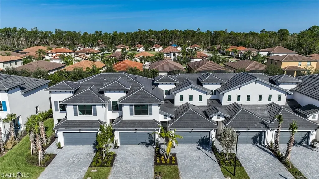 7574 Rockefeller Drive Naples FL 34119