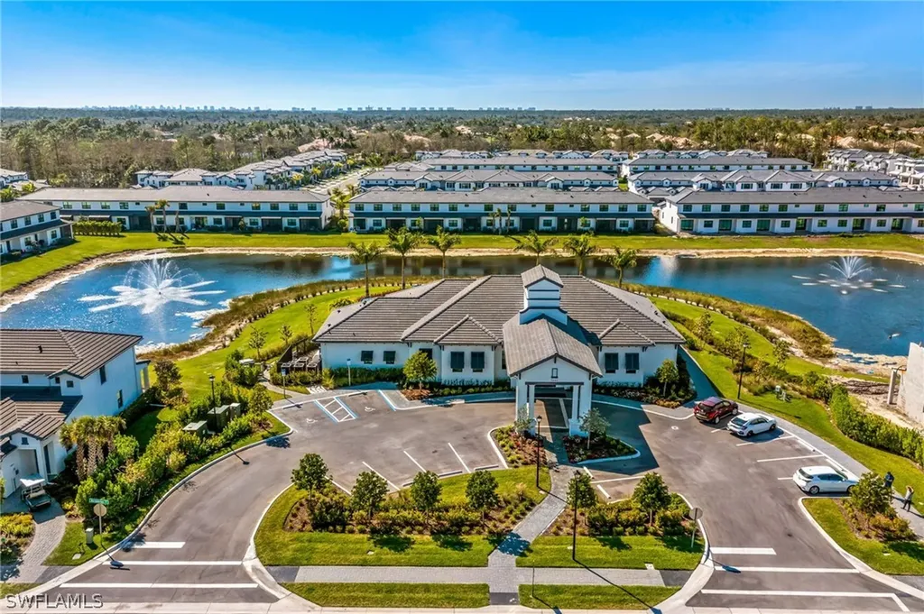 7574 Rockefeller Drive Naples FL 34119