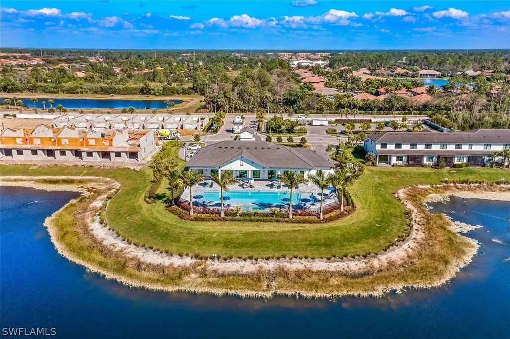 7574 Rockefeller Drive Naples FL 34119
