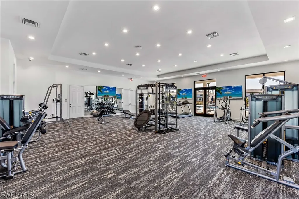 7574 Rockefeller Drive Naples FL 34119