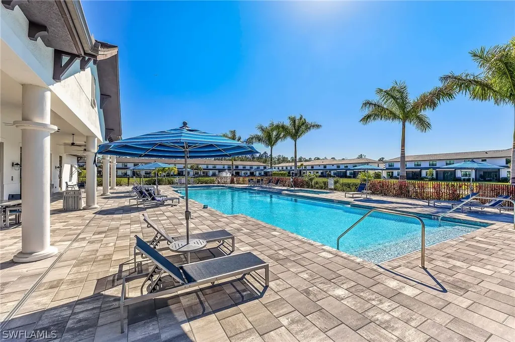 7574 Rockefeller Drive Naples FL 34119
