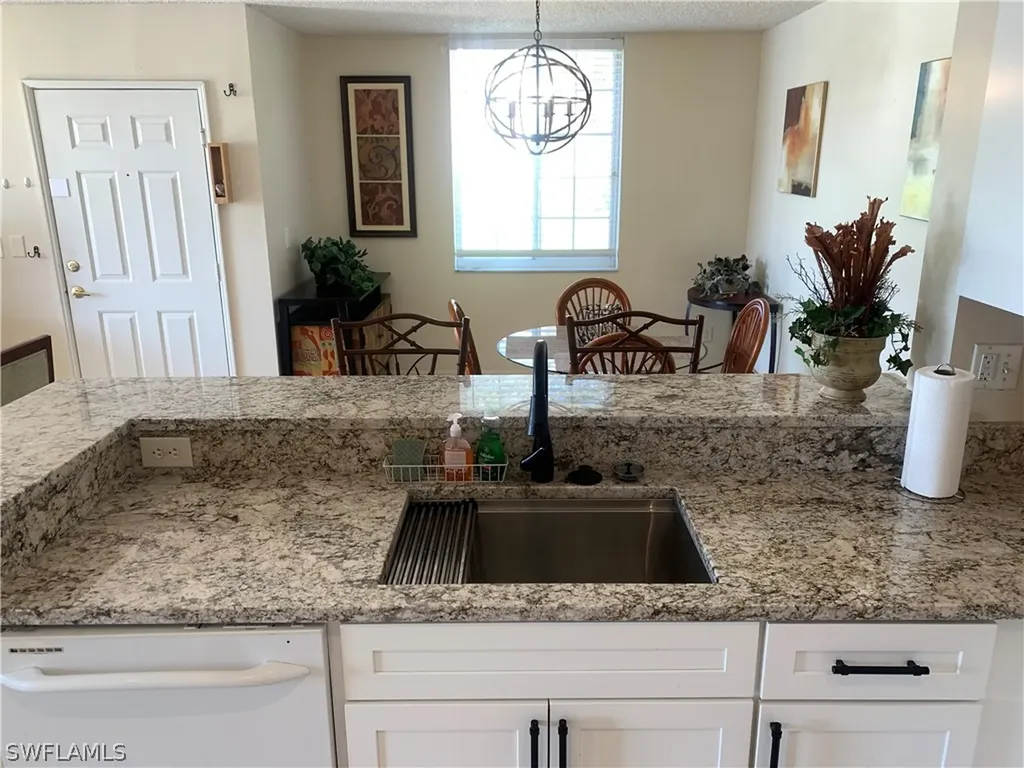 1275 Wildwood Lakes Boulevard Naples FL 34104