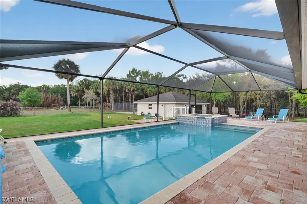 3886 24th Avenue SE Naples FL 34117