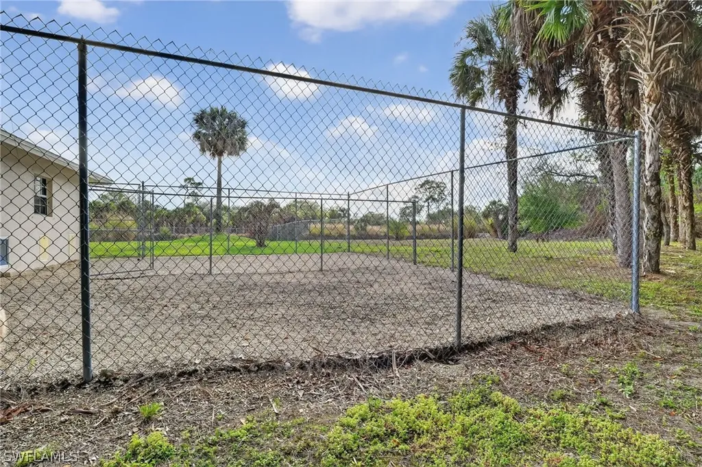 3886 24th Avenue SE Naples FL 34117
