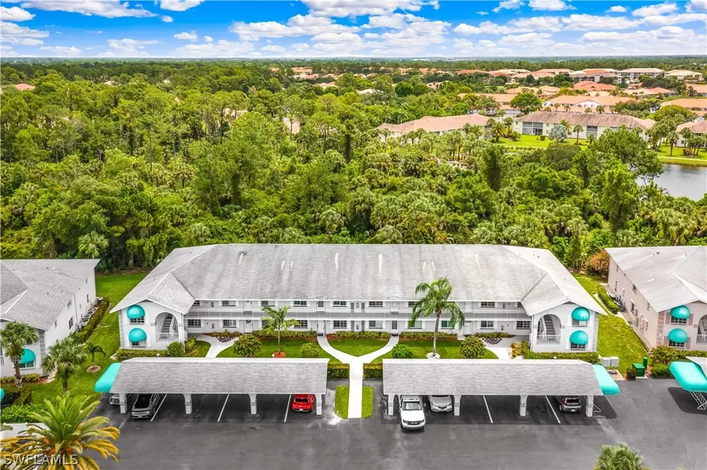 228 Belina Drive Naples FL 34104
