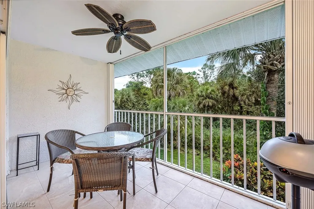 228 Belina Drive Naples FL 34104