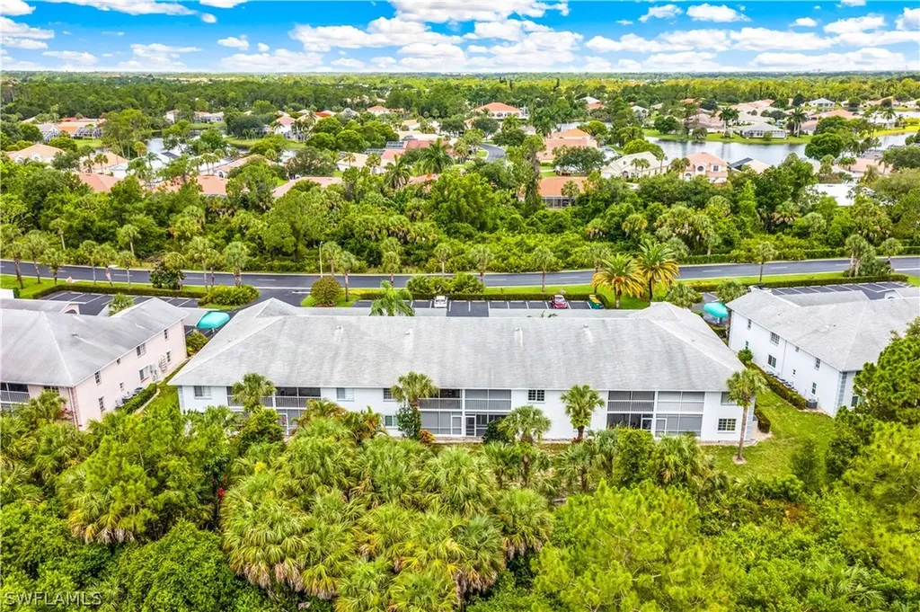 228 Belina Drive Naples FL 34104
