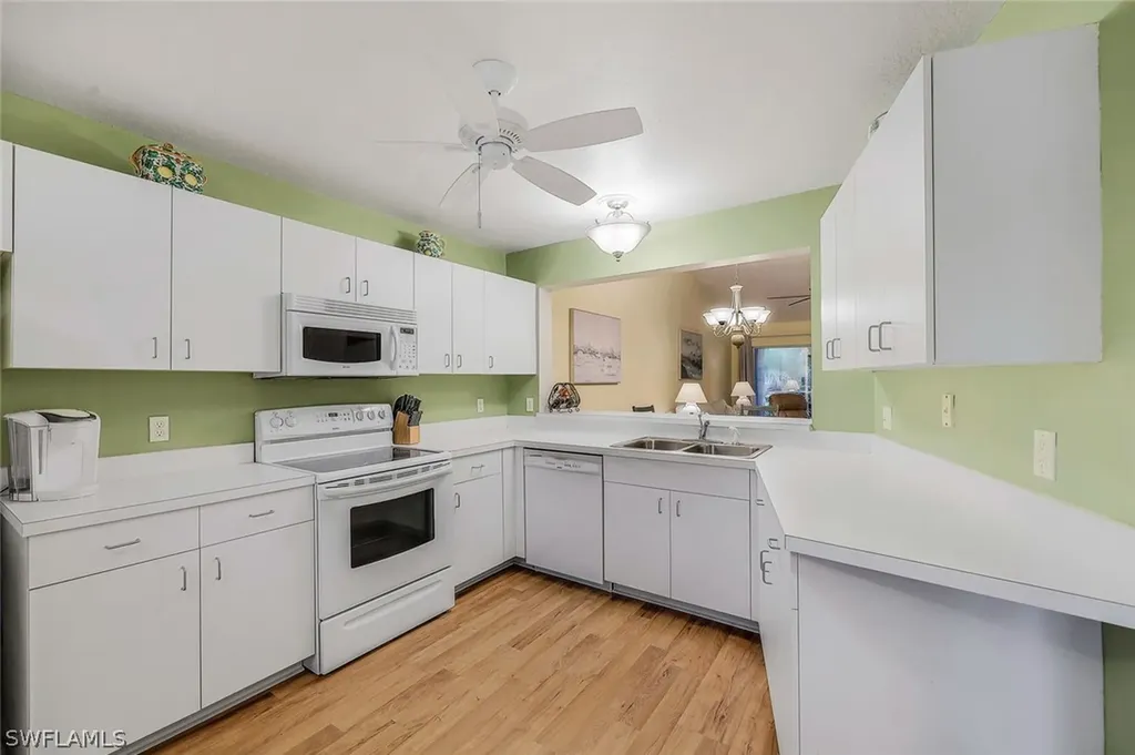 228 Belina Drive Naples FL 34104