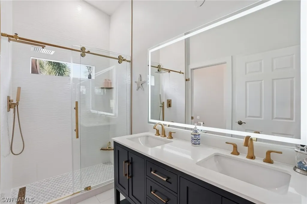 2386 Magnolia Avenue Naples FL 34112