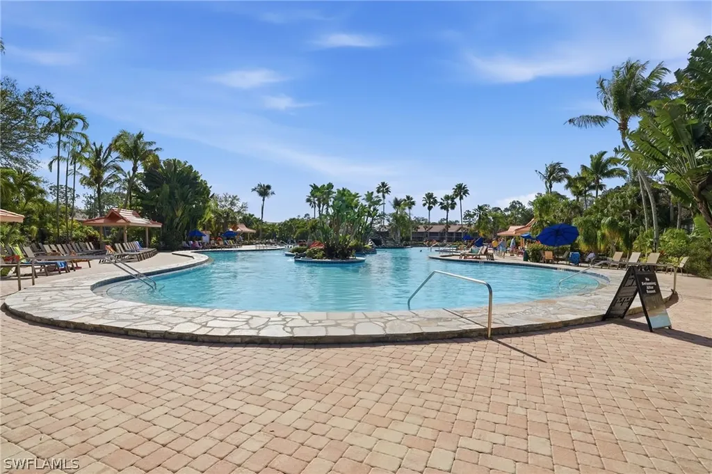 2386 Magnolia Avenue Naples FL 34112