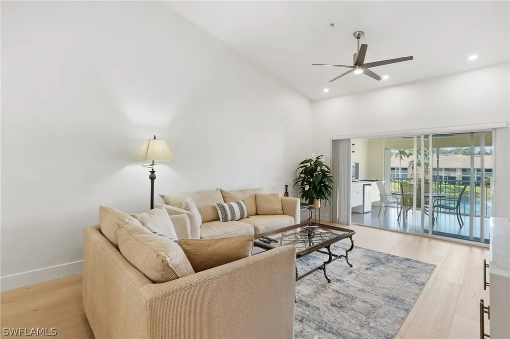 2386 Magnolia Avenue Naples FL 34112