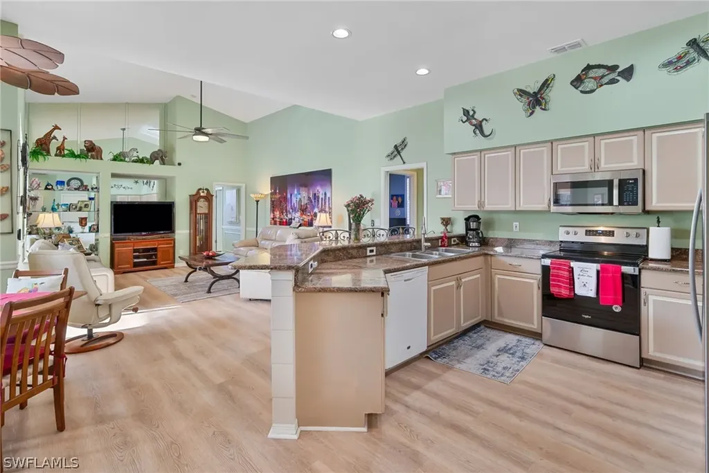 195 Palmetto Dunes Circle Naples FL 34113