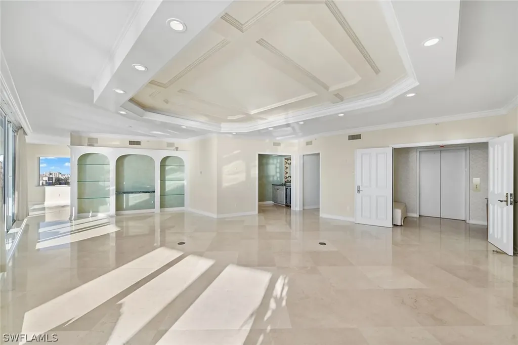 8665 Bay Colony Drive Naples FL 34108