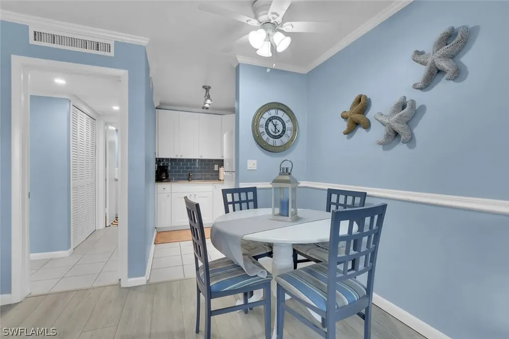 1295 Gulf Shore Boulevard S Naples FL 34102