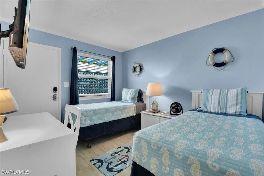 1295 Gulf Shore Boulevard S Naples FL 34102