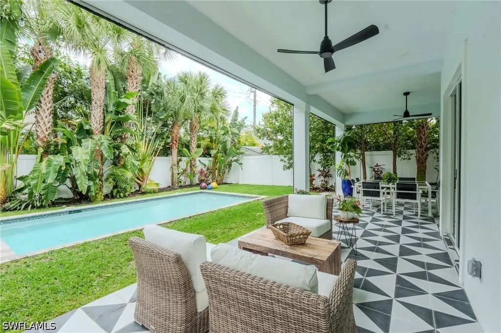 1075 Frank Whiteman Boulevard Naples FL 34103